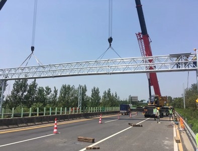 三门峡三门峡门架标牌施工现场